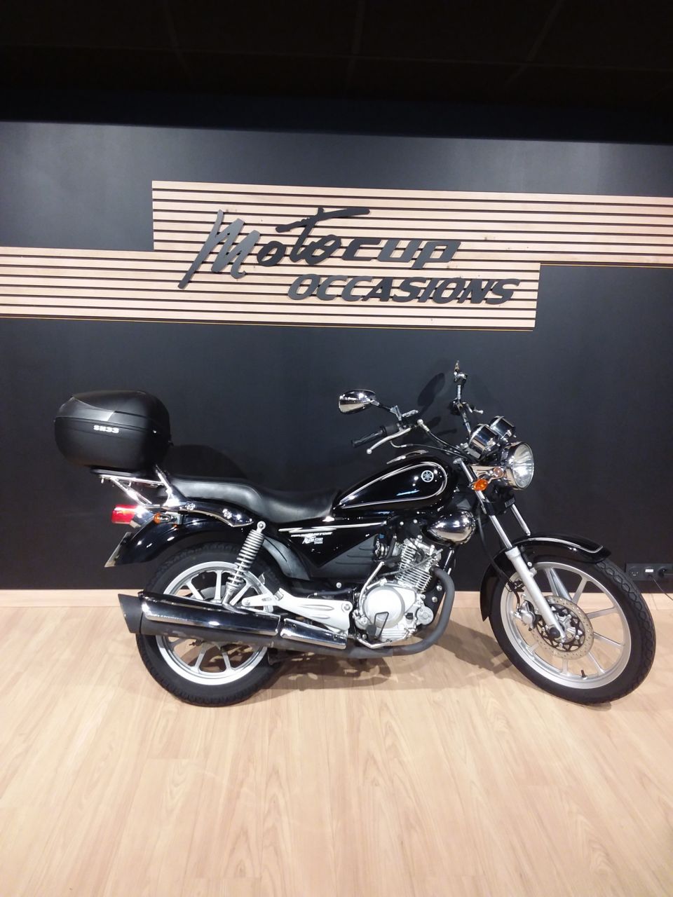 YAMAHA YBR 125 CUSTOM 4