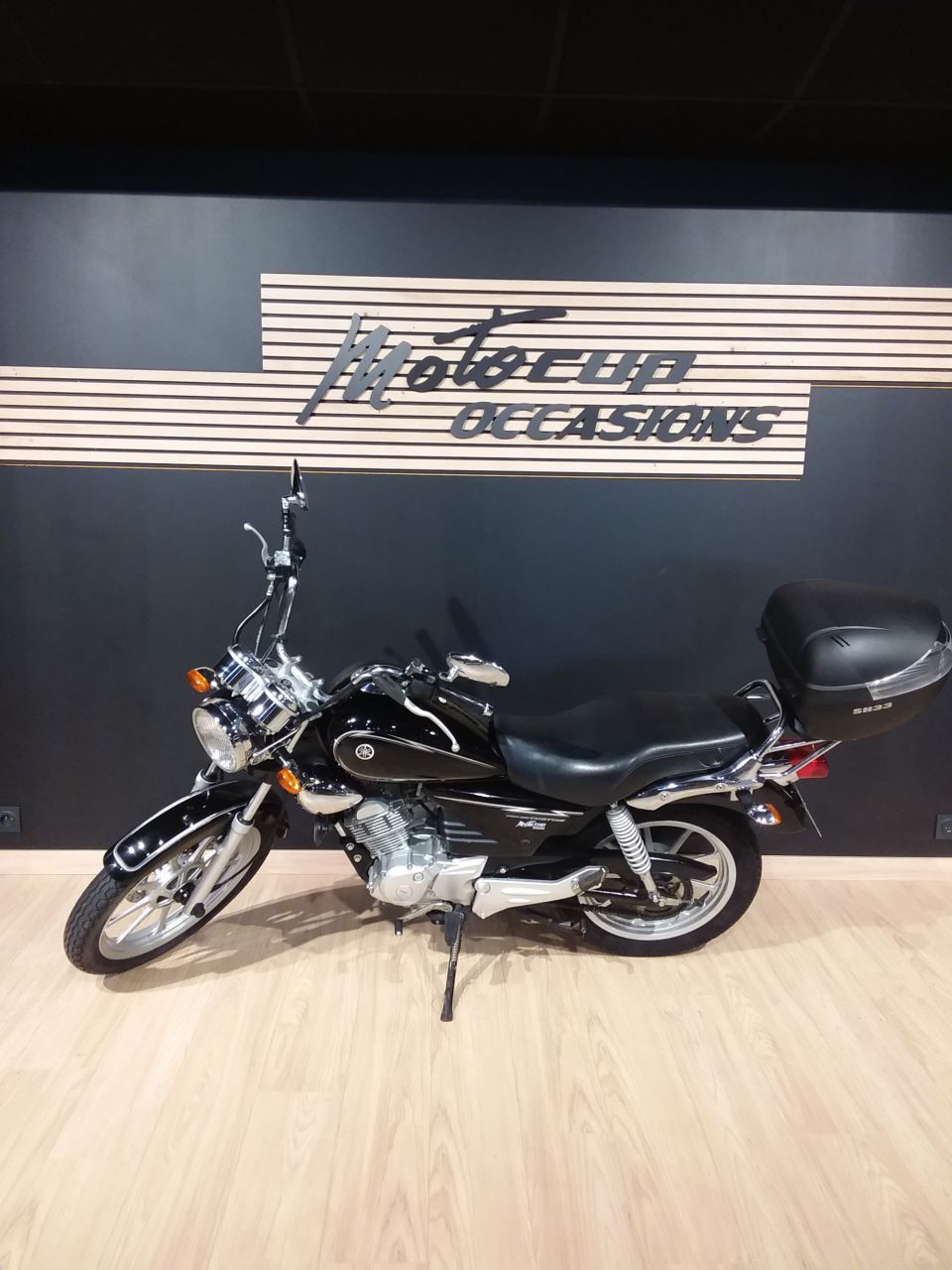 YAMAHA YBR 125 CUSTOM 4