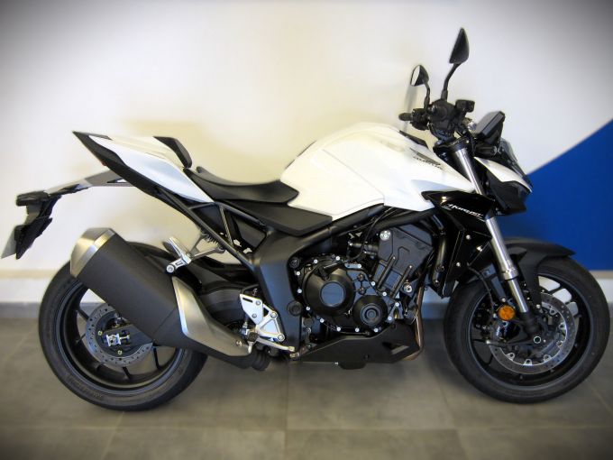 HONDA CB 1000 Hornet 4