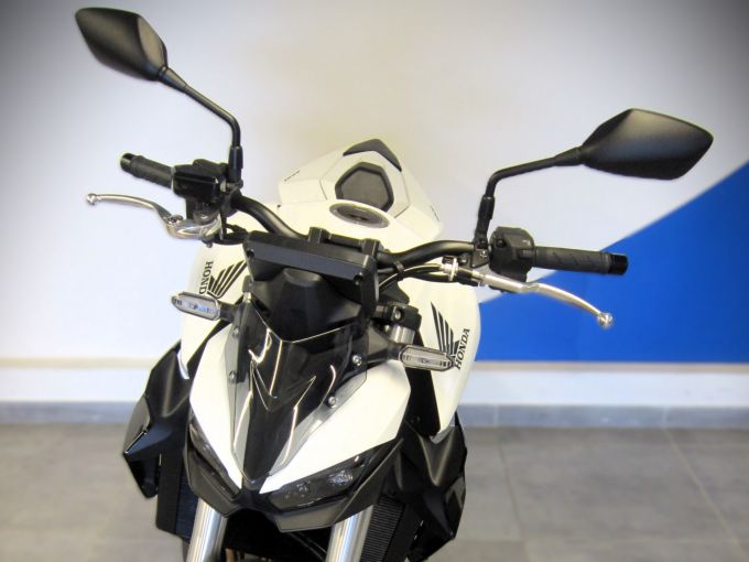 HONDA CB 1000 Hornet 4