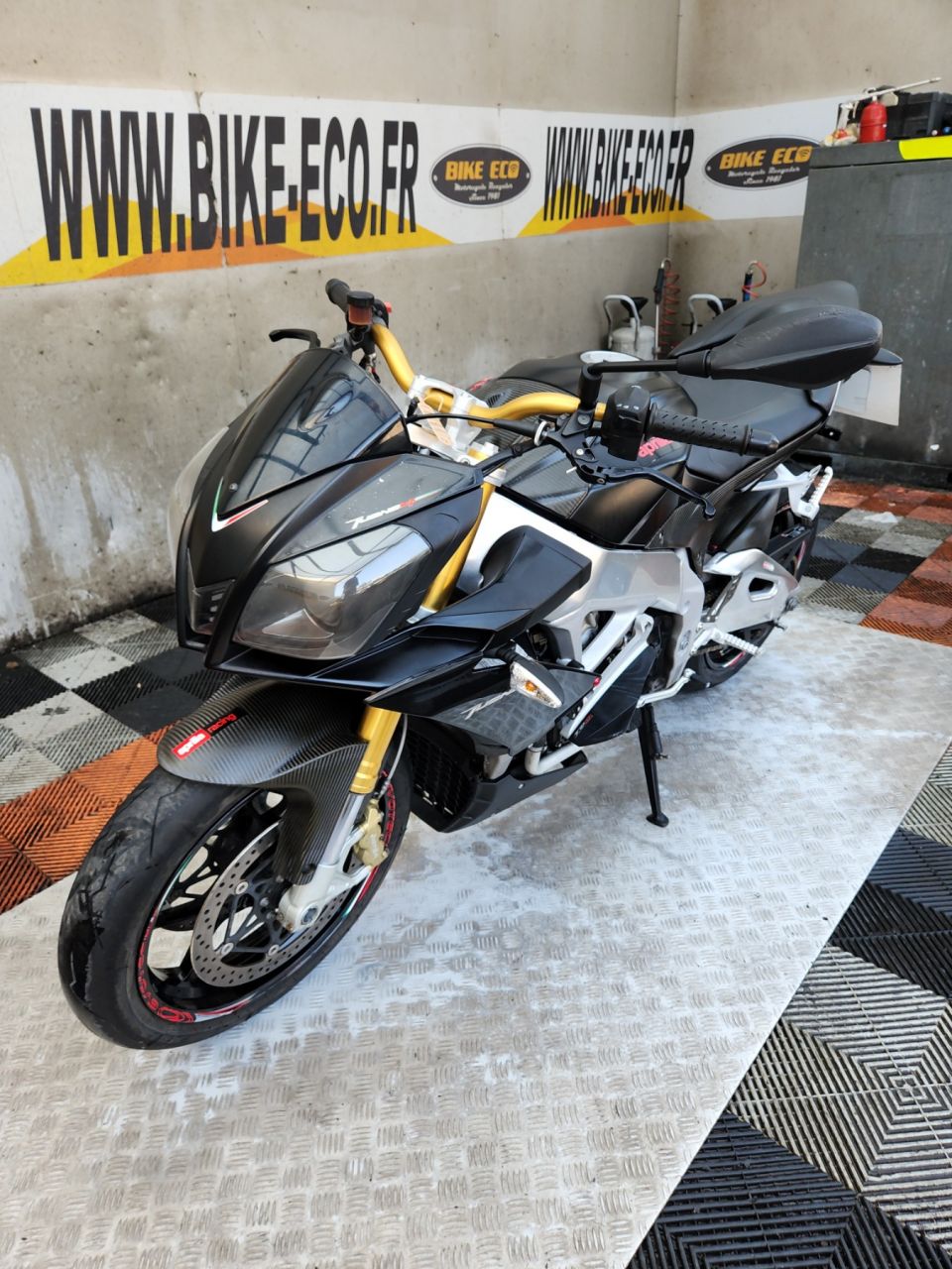 APRILIA TUONO 1000 V4 4