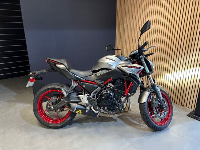 KAWASAKI Z650 ABS 4