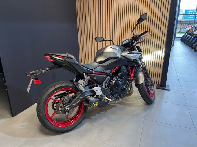 KAWASAKI Z650 ABS 4