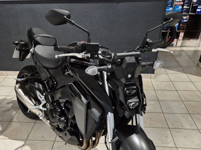 SUZUKI GSX-S 950 4