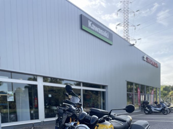 KAWASAKI Z900 RS SE 4