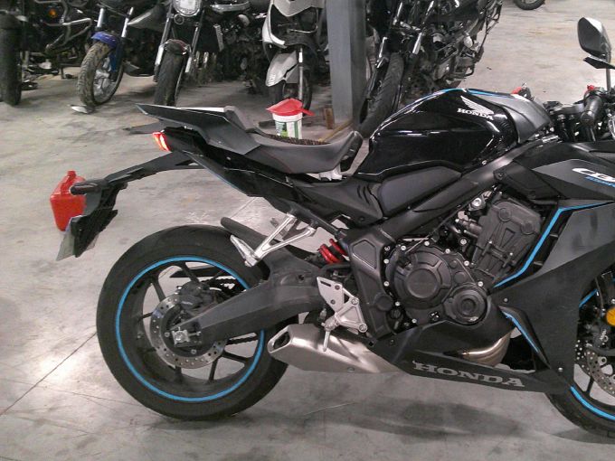 HONDA CBR 650 R (A2) 4