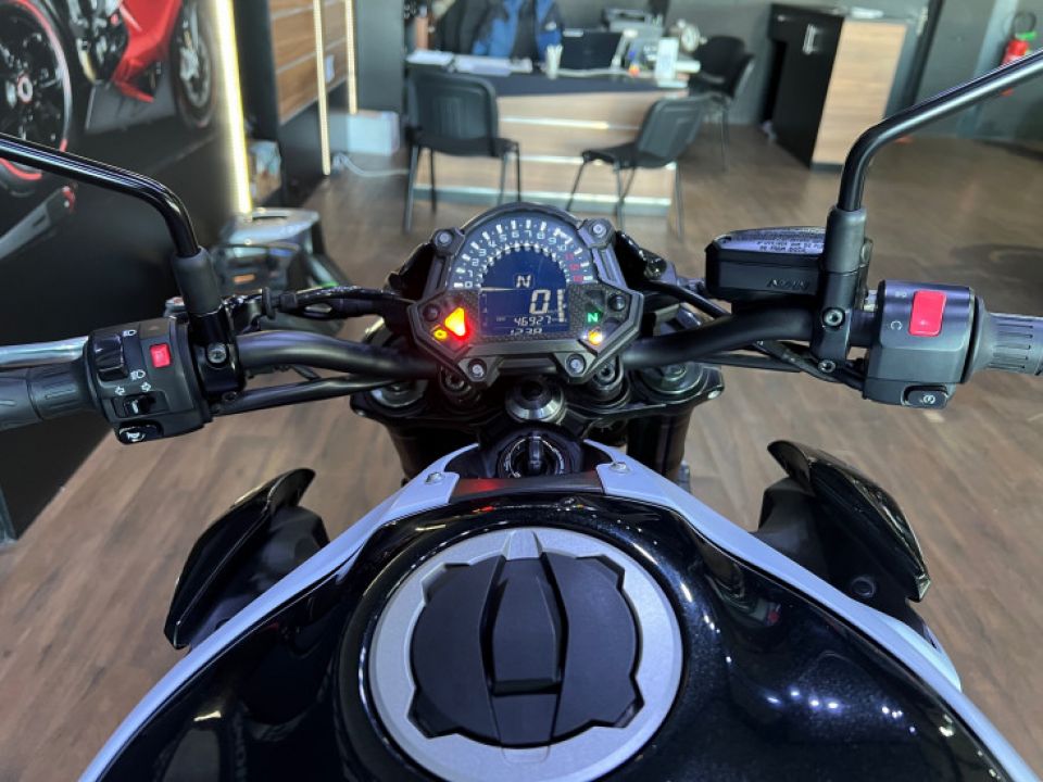 KAWASAKI Kawazaki Z900 4