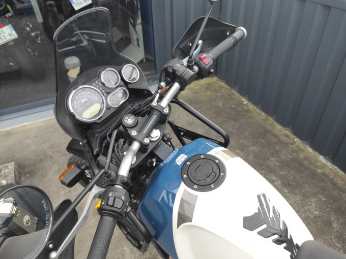 ROYAL ENFIELD HYMALAYAN 400 4