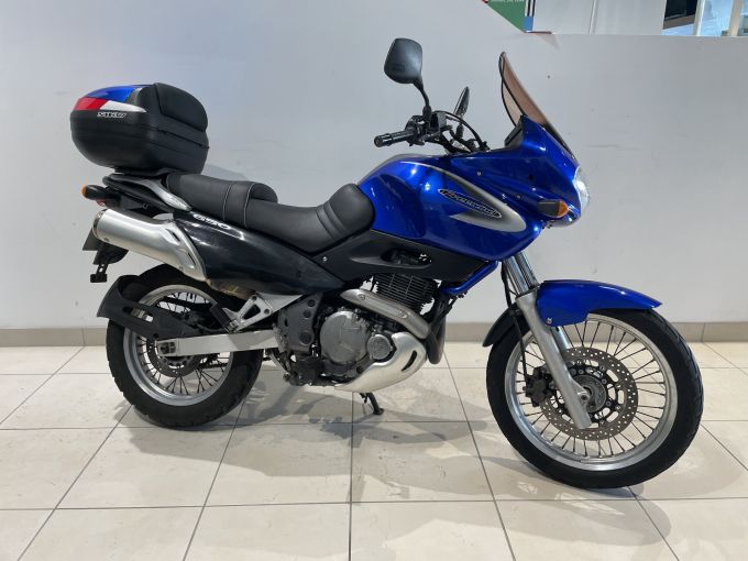 SUZUKI FREEWIND 4