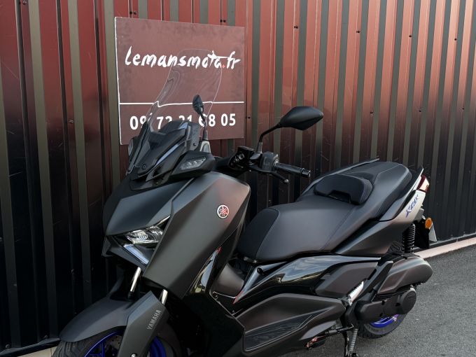 YAMAHA X-MAX 125 4