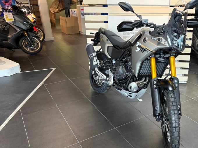 YAMAHA XTZ TENERE 700 4