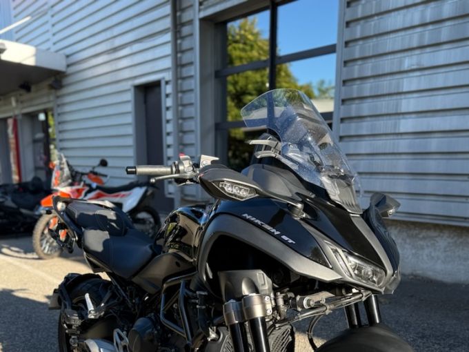 YAMAHA NIKEN 850 GT 4