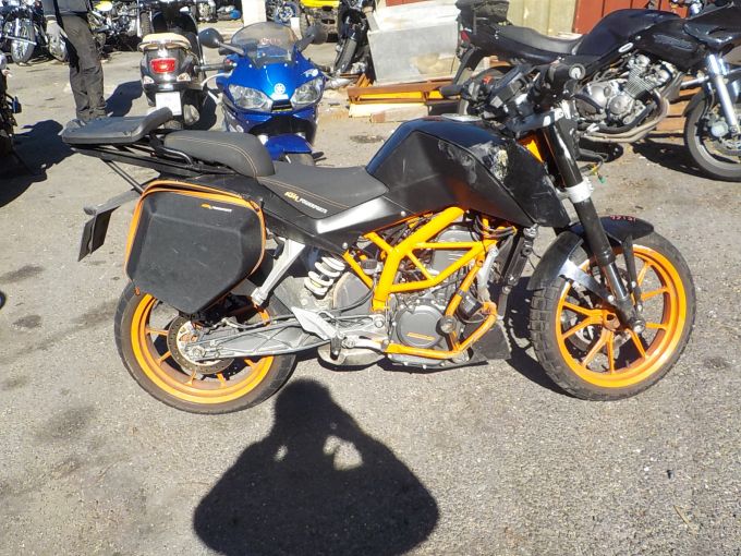 KTM 390 DUKE 4