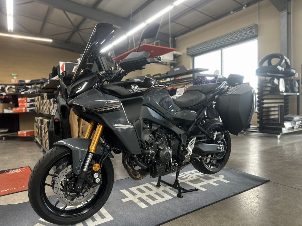 YAMAHA TRACER 9 GT+ 4