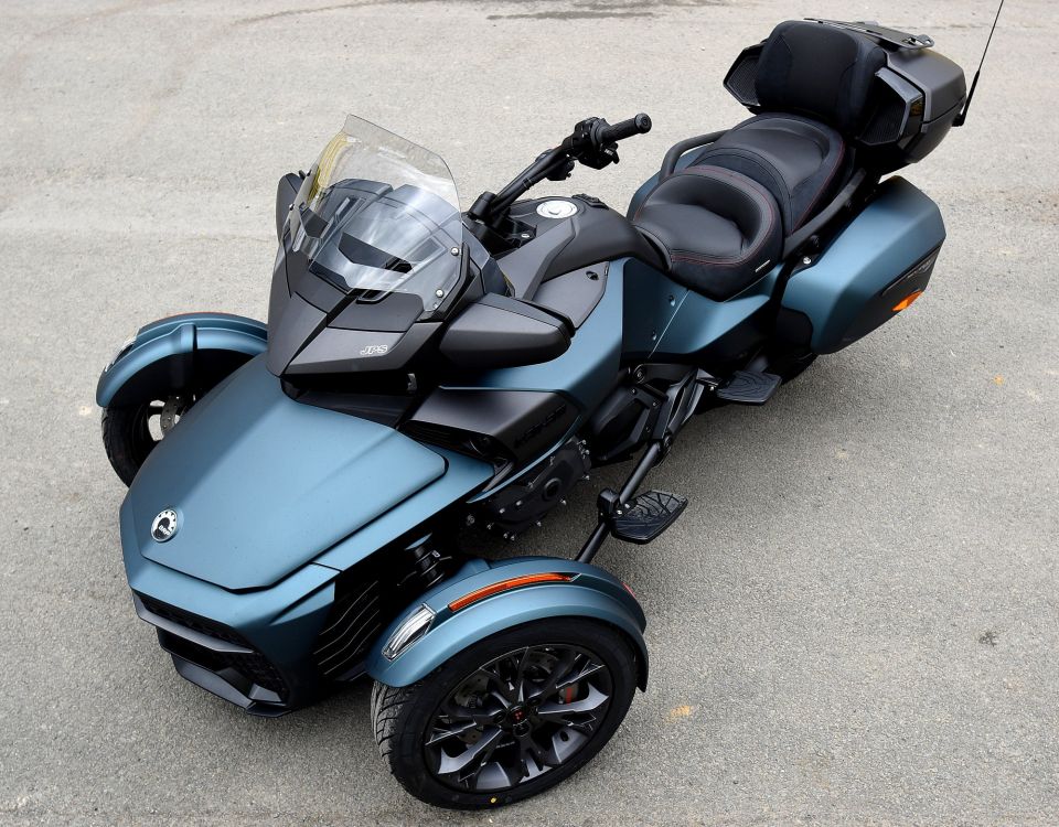 CAN-AM SPYDER F3 4
