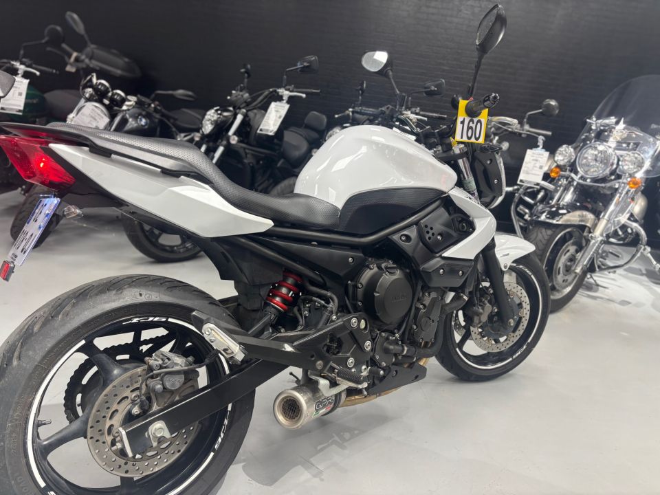 YAMAHA XJ6 (47.5CV) 4