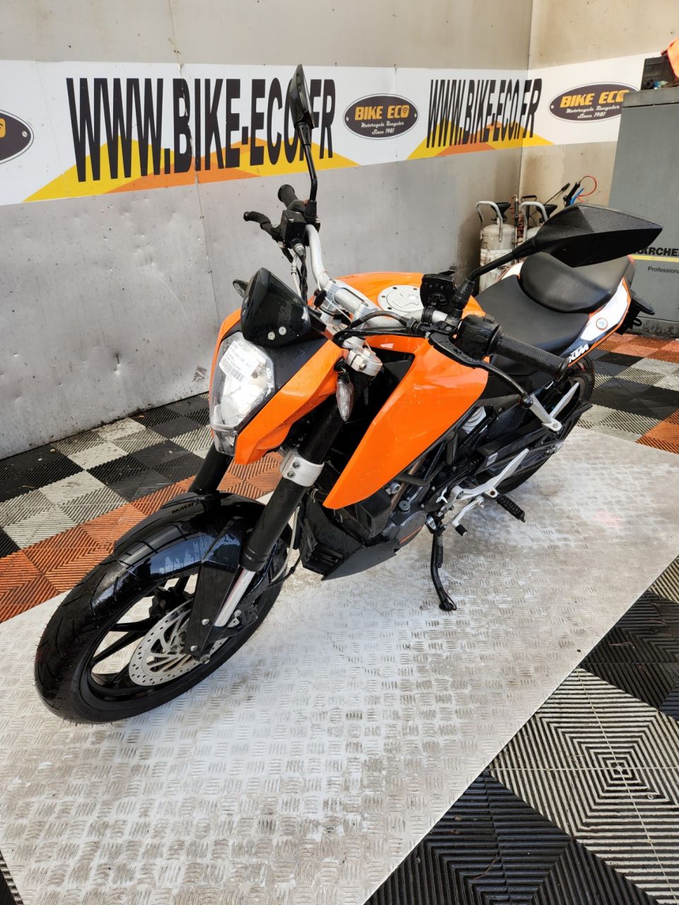 KTM 125 DUKE 4