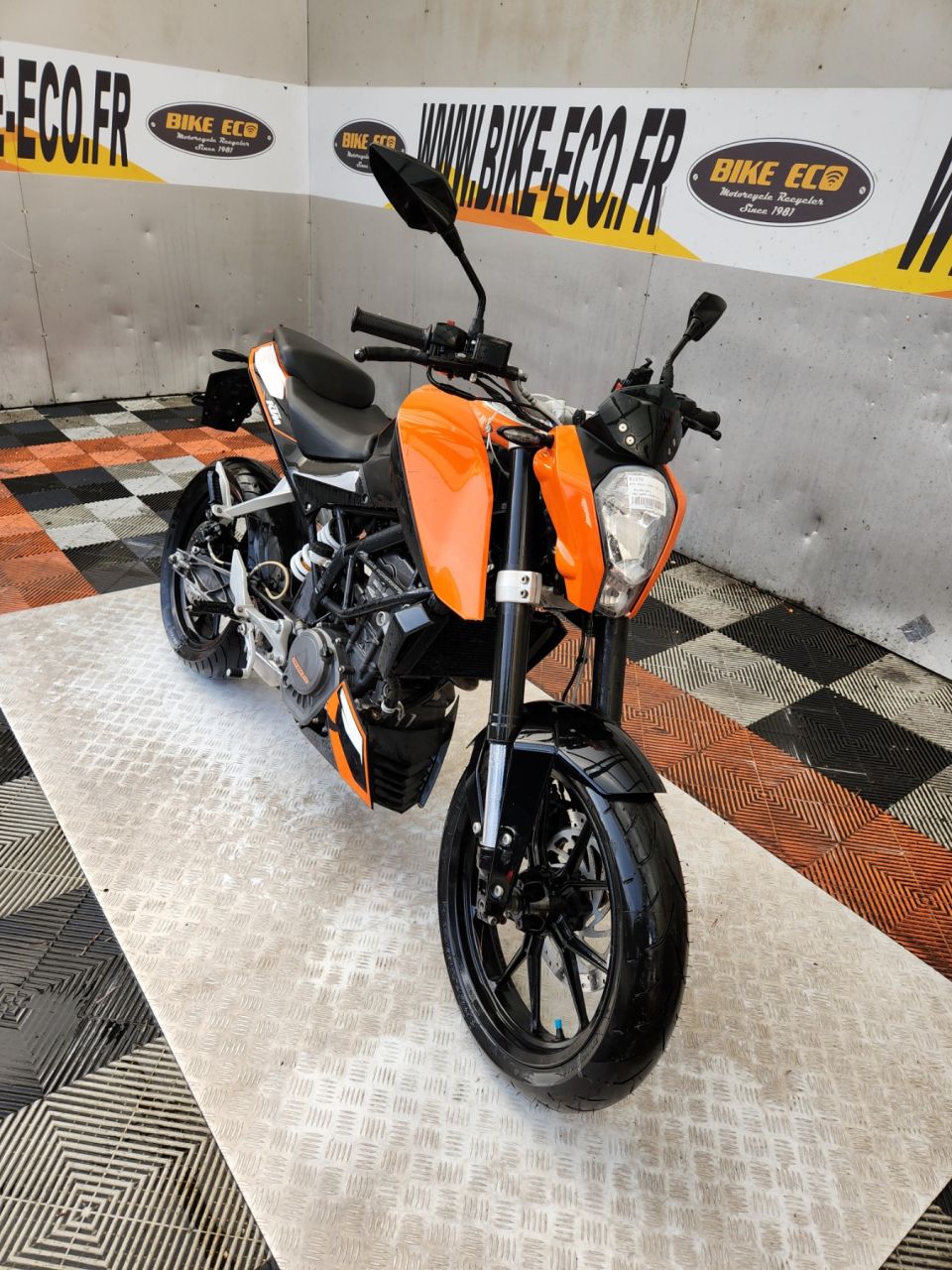 KTM 125 DUKE 4