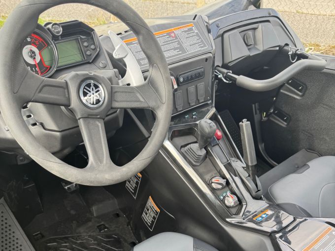 YAMAHA YXZ 1000 R SS 2025 4