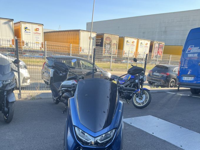 YAMAHA NMAX 125 4