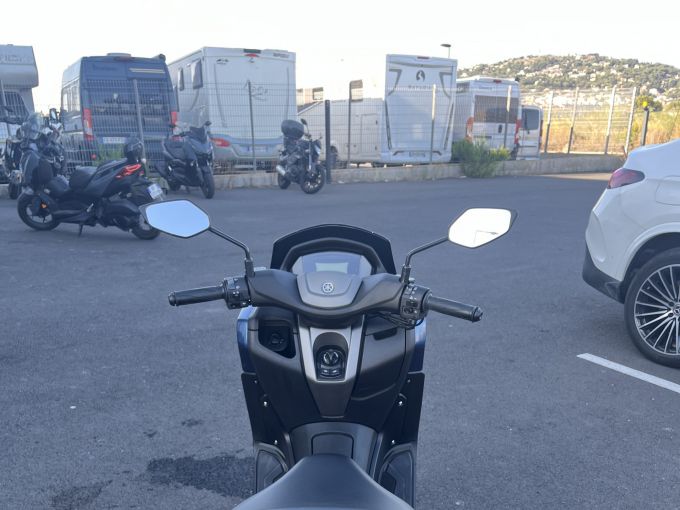 YAMAHA NMAX 125 4