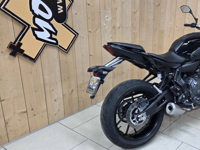 YAMAHA MT-07 (47.5CV) 4