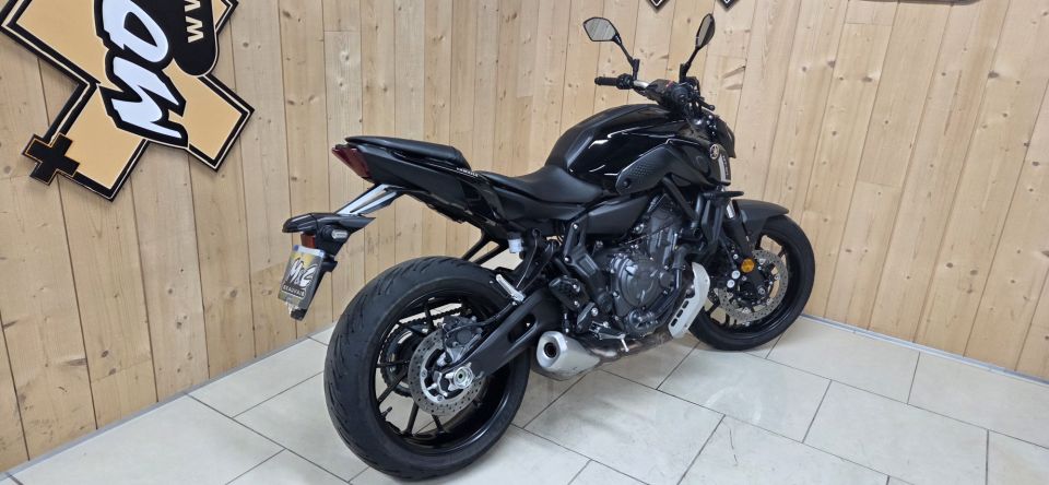YAMAHA MT-07 (47.5CV) 4