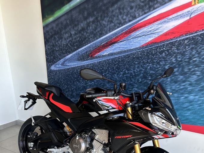 APRILIA TUONO 660 FACTORY 4