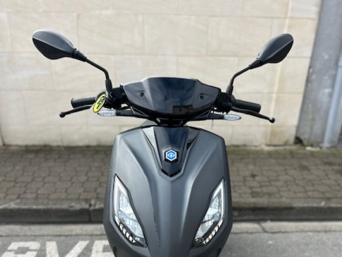 PIAGGIO 1 ACTIVE 4
