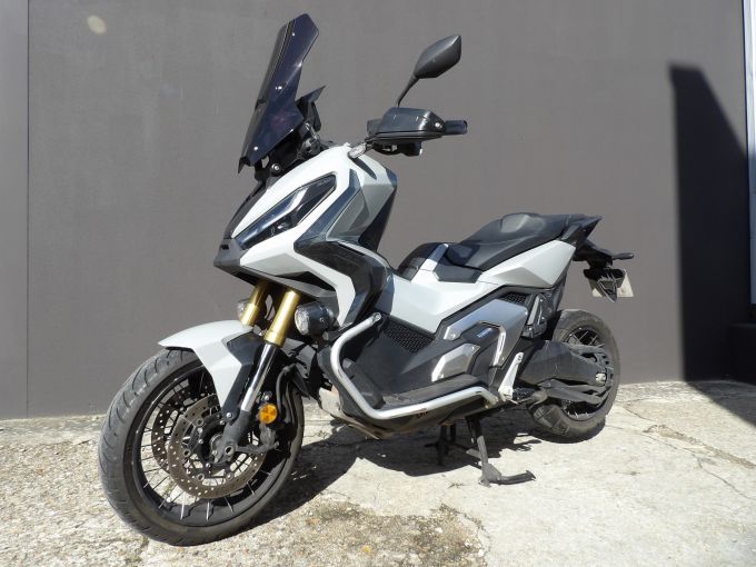 HONDA X-ADV 4