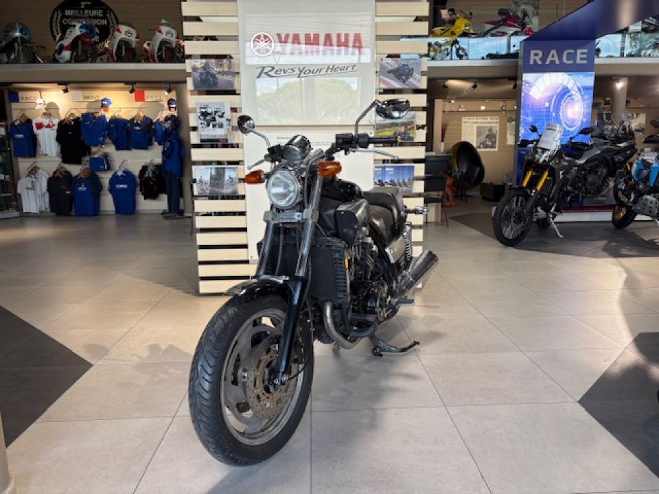 YAMAHA VMAX 1200 84€/MOIS* 4