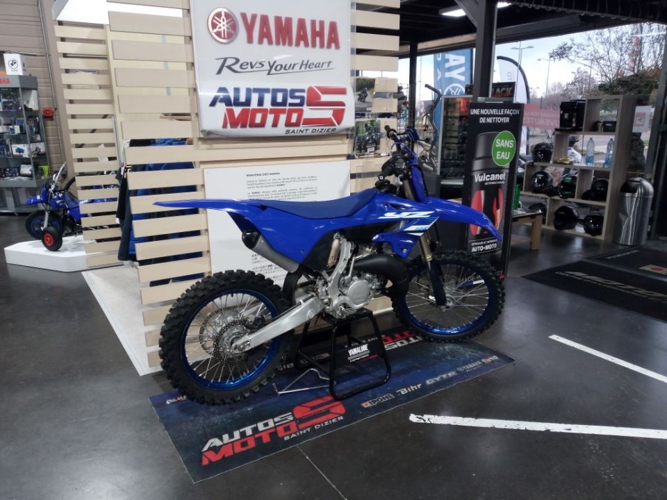 YAMAHA 125 YZ 2025 4