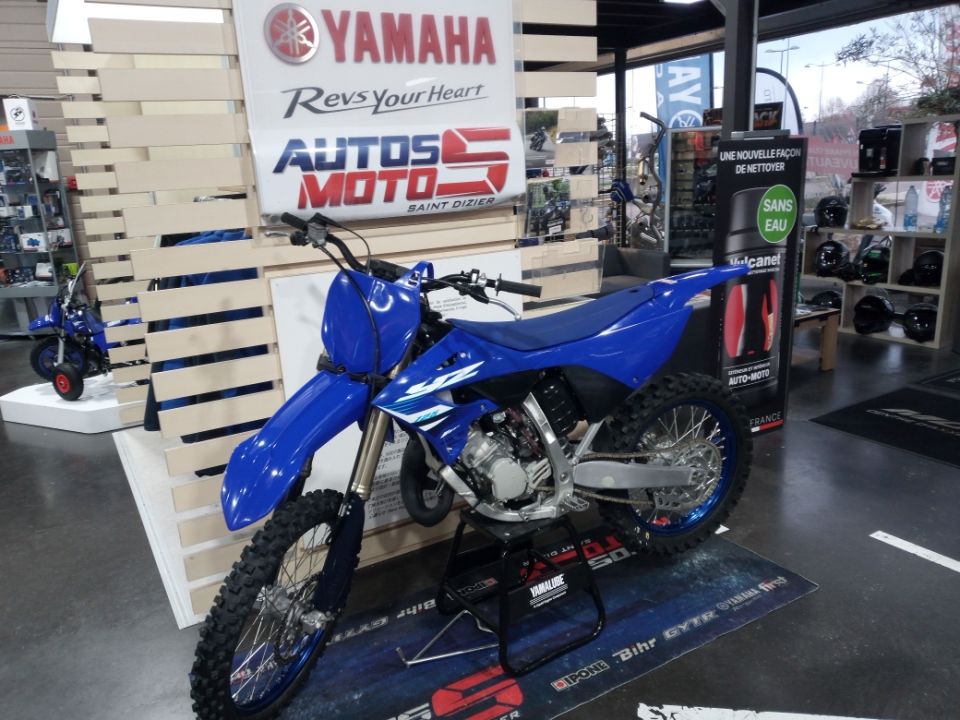 YAMAHA 125 YZ 2025 4
