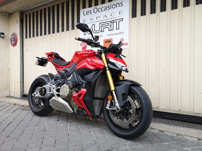DUCATI STREETFIGHTER V4S 4