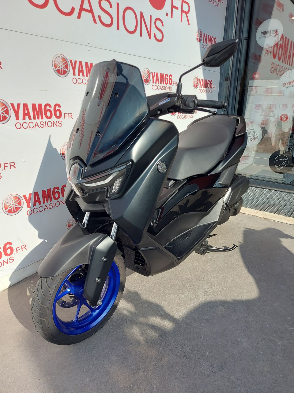 YAMAHA NMAX 125 4