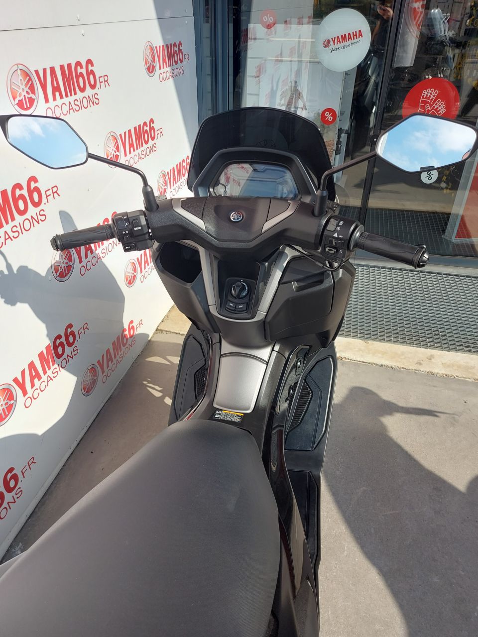 YAMAHA NMAX 125 4