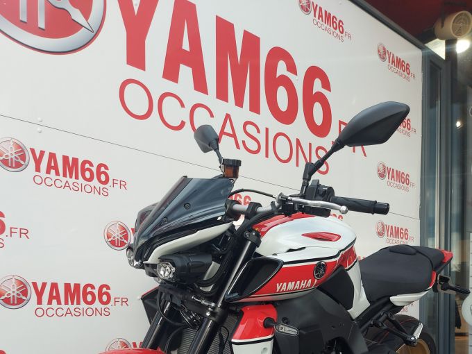 YAMAHA MT-10 EDITION 60ème ANNIVERSAIRE 4