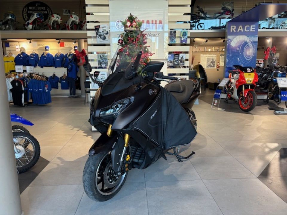 YAMAHA XP T-MAX 560 TECH MAX 2025 DE DIRECTION 257€/MOIS* +DE 3500€ D'EQUIPEMENT  GARANTIE CONSTRUCTEUR 09/2030 4