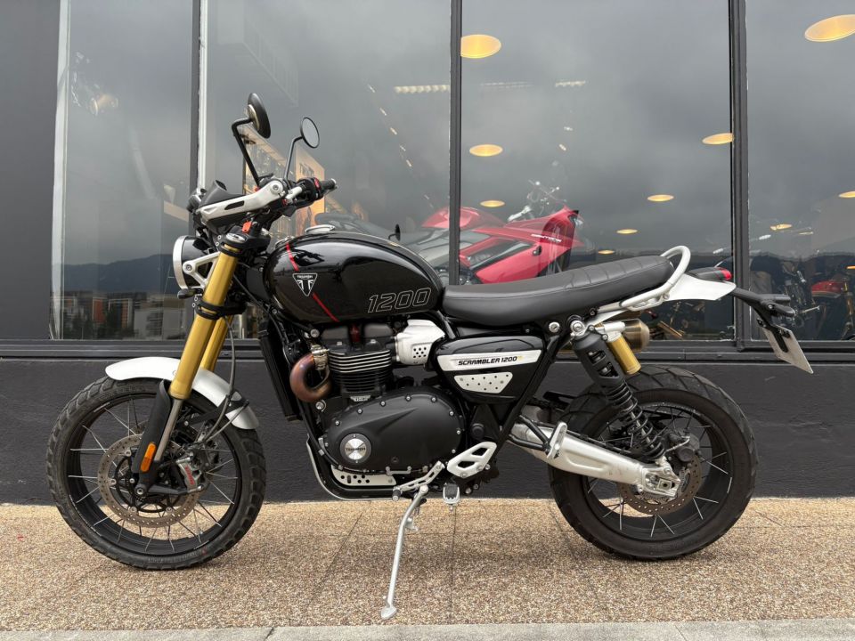 TRIUMPH SCRAMBLER 1200 XE 4