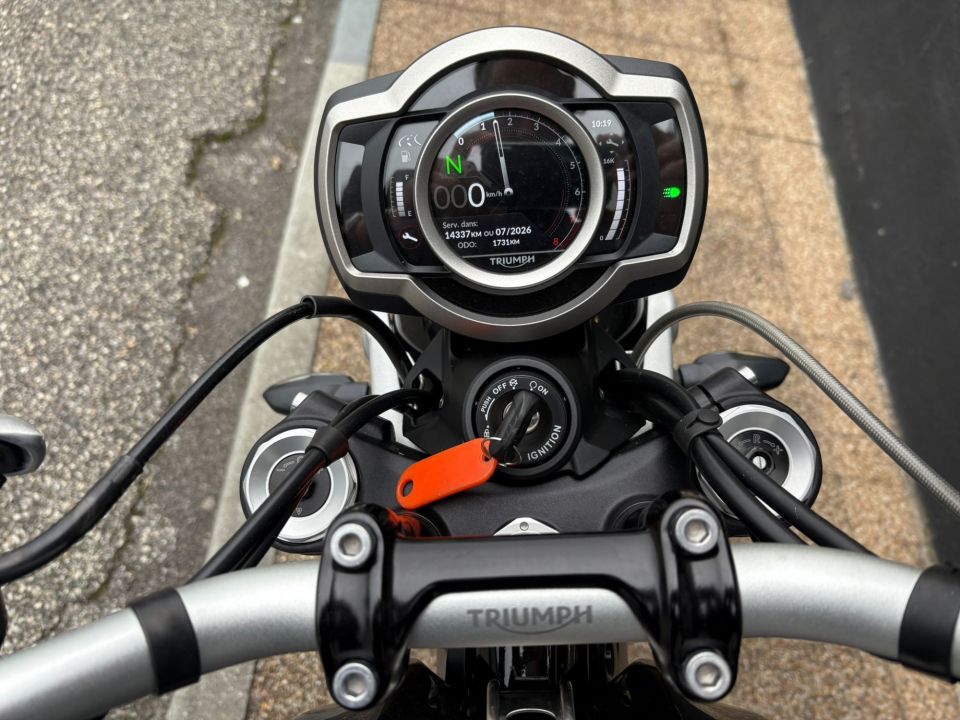 TRIUMPH SCRAMBLER 1200 XE 4