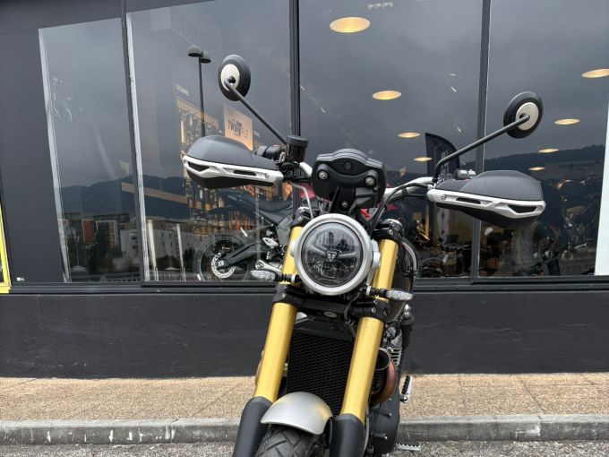 TRIUMPH SCRAMBLER 1200 XE 4