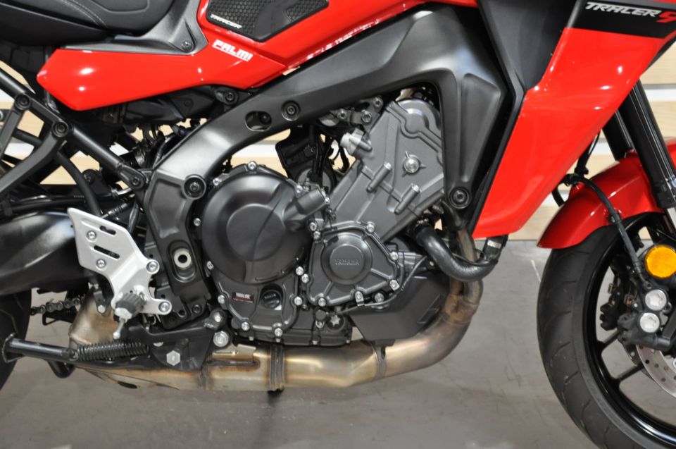 YAMAHA TRACER 9 4
