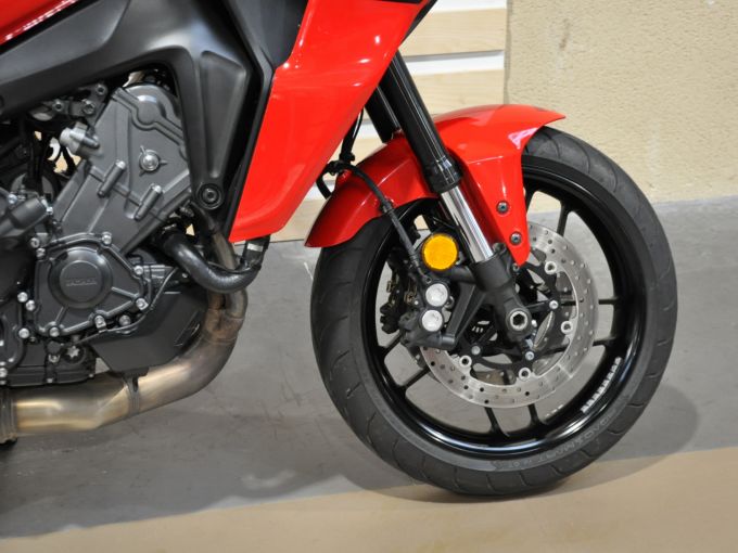 YAMAHA TRACER 9 4