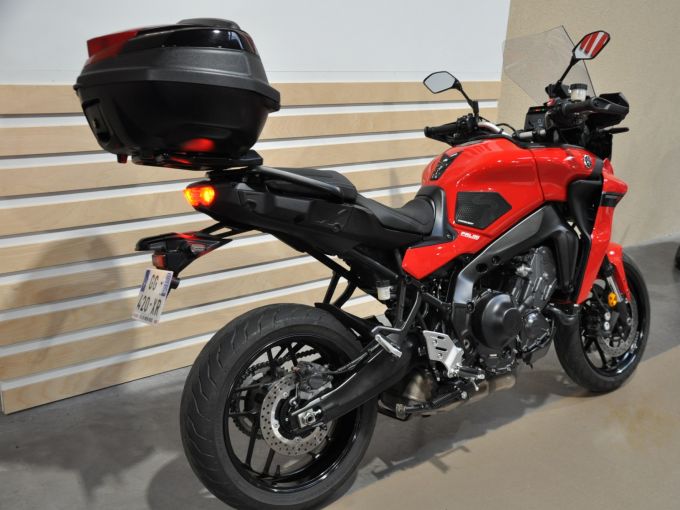 YAMAHA TRACER 9 4