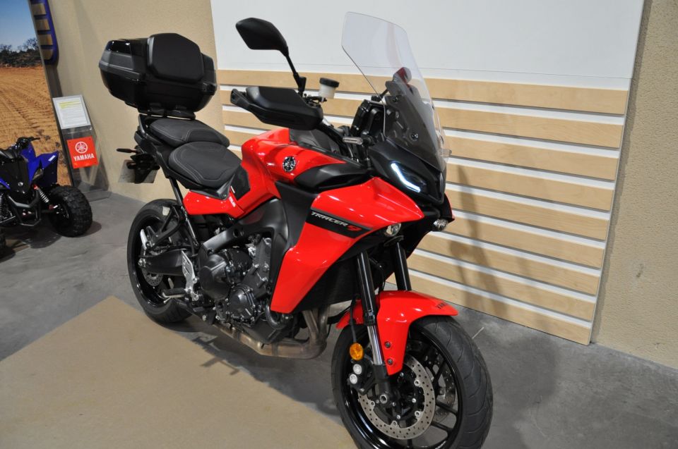 YAMAHA TRACER 9 4