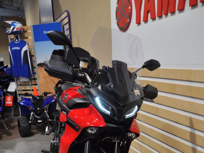 YAMAHA TRACER 9 4