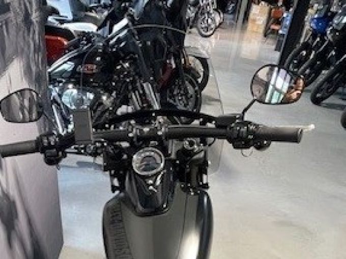HARLEY-DAVIDSON SOFTAIL FAT BOB 1800 4