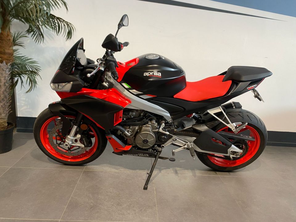 APRILIA TUONO 660 4