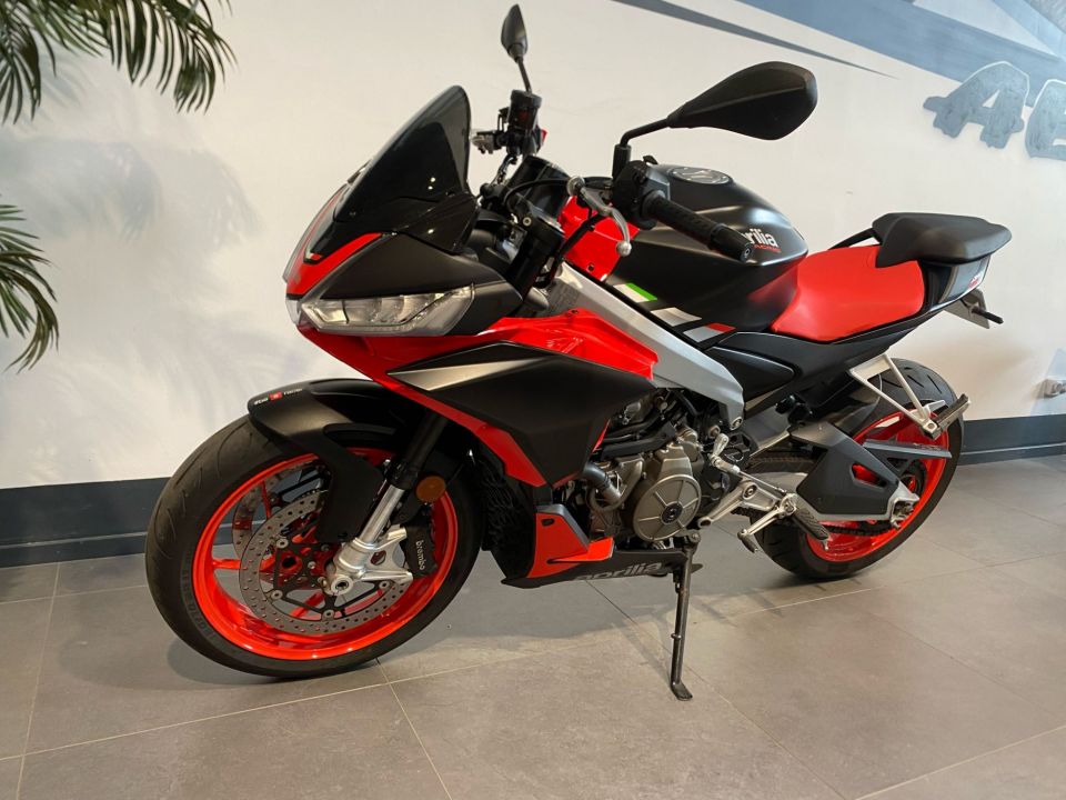 APRILIA TUONO 660 4