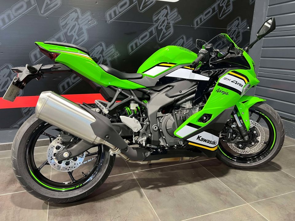 KAWASAKI ZXR 400 4